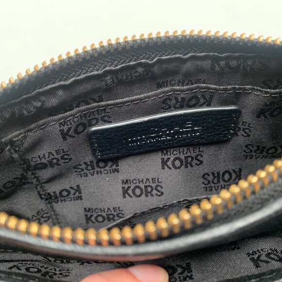 Michael Kors Black Pebbled Leather Wristlet Clutch Bag – Gold Plate Logo, Zip - Picture 3 of 6